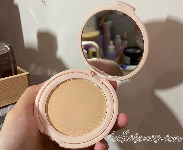 Wardah Colorfit Velvet Powder Foundation bedak padat usia 40 tahun umur 45