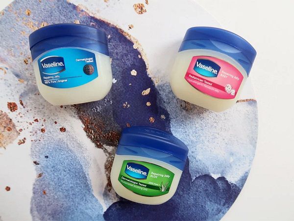 Vaseline Petroleum Jelly dan Repairing Jelly perbedaan