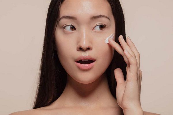Cara Tepat Menggunakan Sunblock Wajah dan Badan