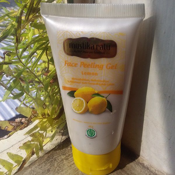 Mustika Ratu Seri Face Peeling Gel